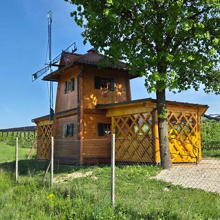 Unique Wooden Holiday House In Nature Lukovica pri Domzalah ภายนอก รูปภาพ