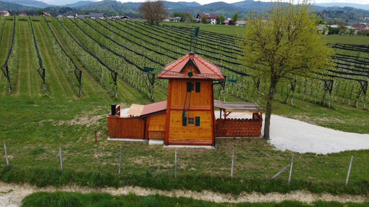 Unique Wooden Holiday House In Nature Lukovica pri Domzalah ภายนอก รูปภาพ