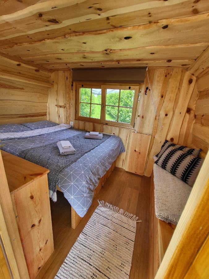 Unique Wooden Holiday House In Nature Lukovica pri Domzalah ภายนอก รูปภาพ