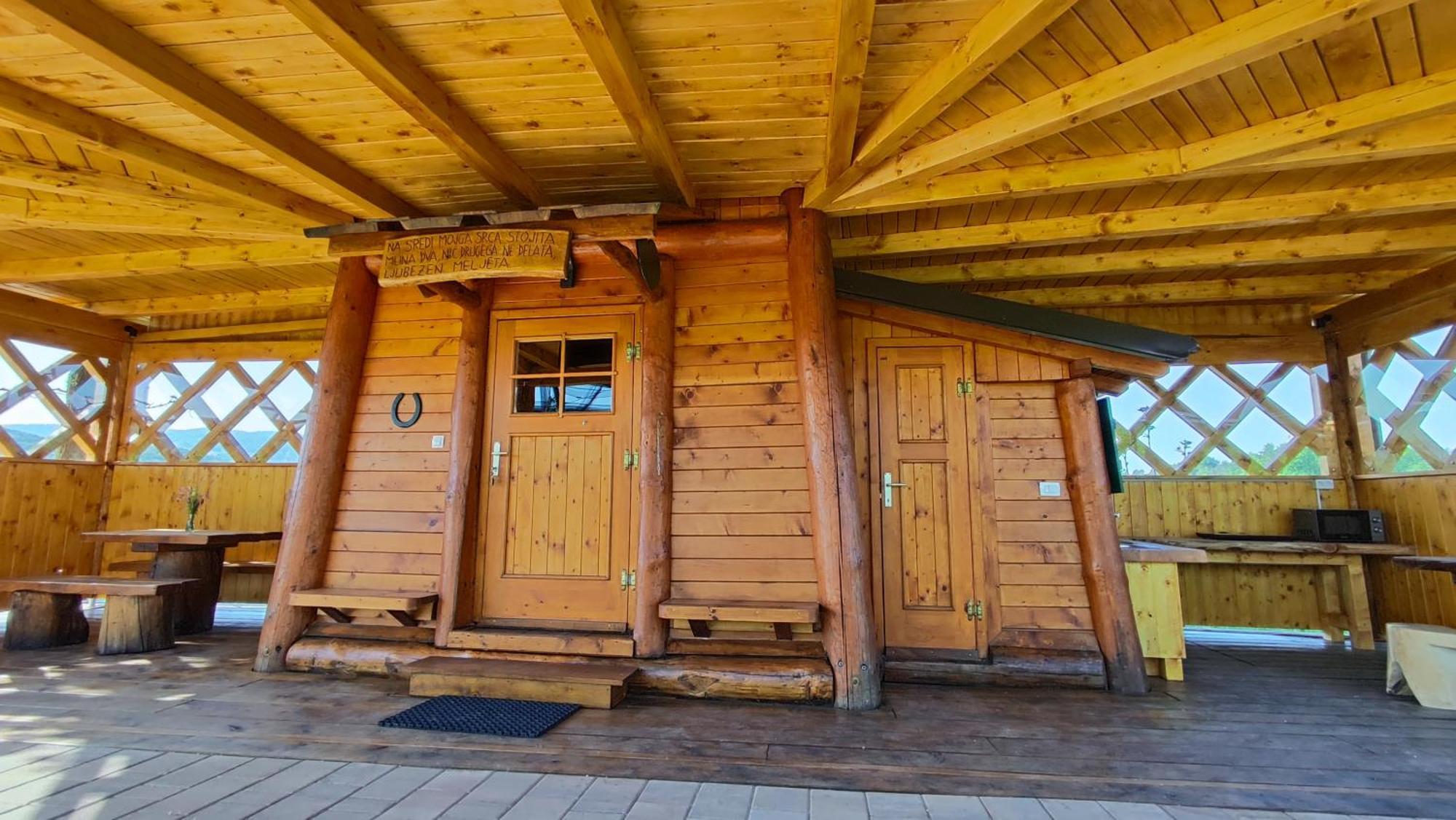 Unique Wooden Holiday House In Nature Lukovica pri Domzalah ภายนอก รูปภาพ